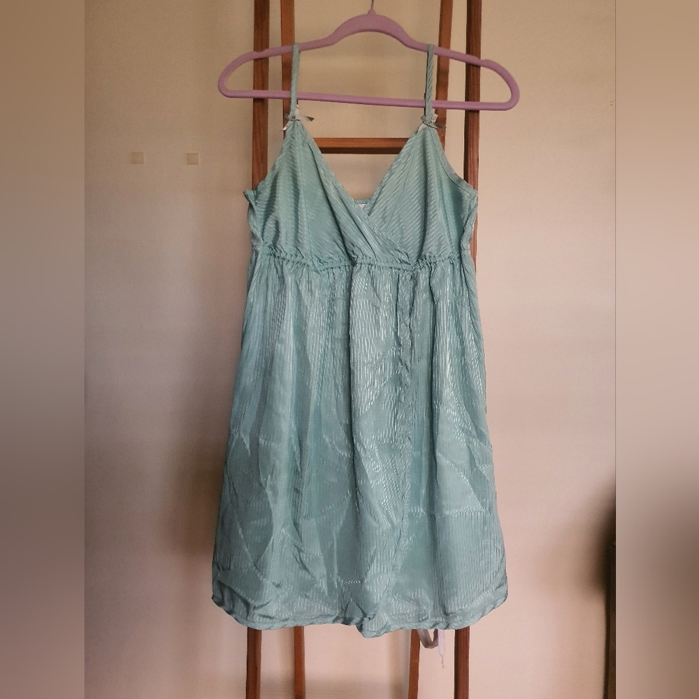 Enchanting teal pinstripe nighty